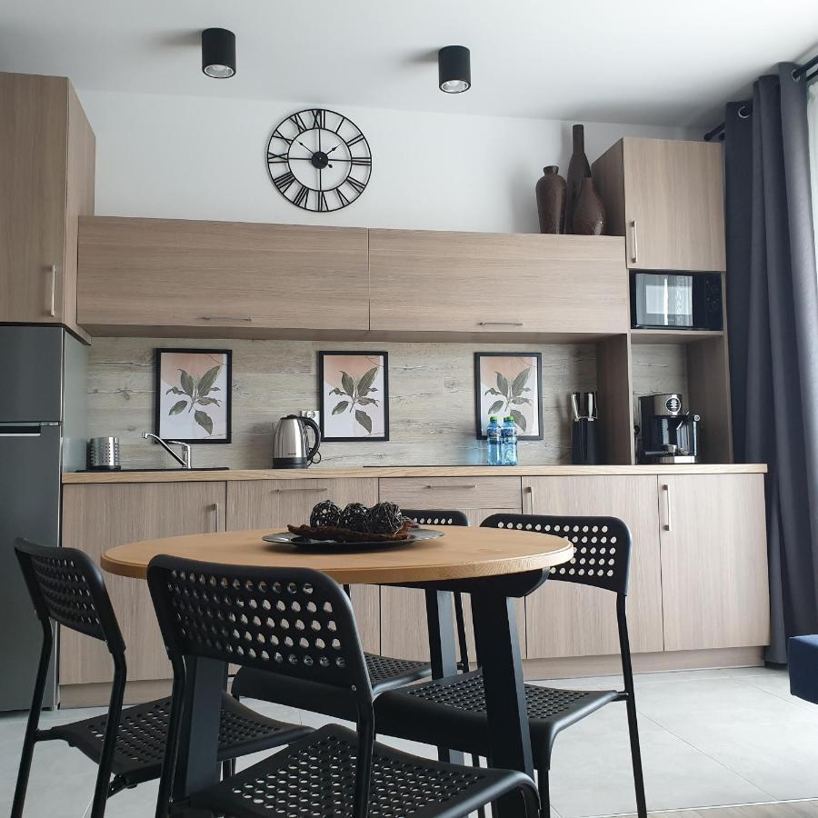 Q Apart Amber - Studio, Manufaktura, Klimatyzacja I Garaz Gratis, Netflix, Fv, Gwarancja Zadowolenia Lódź Exterior foto