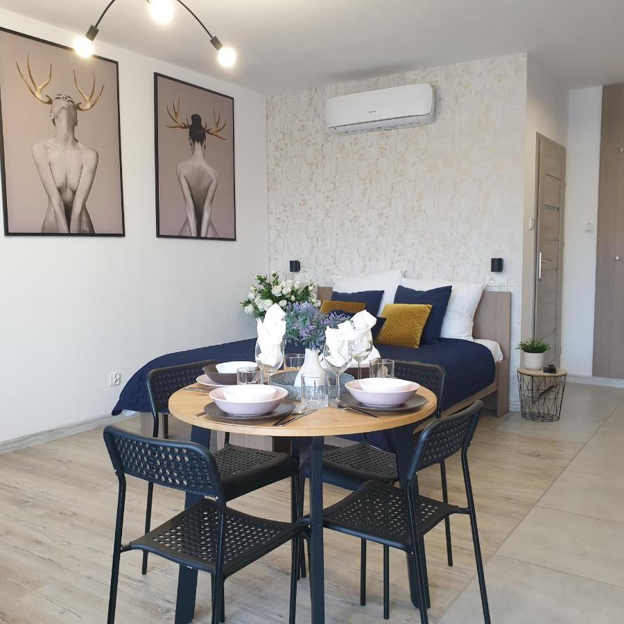 Q Apart Amber - Studio, Manufaktura, Klimatyzacja I Garaz Gratis, Netflix, Fv, Gwarancja Zadowolenia Lódź Exterior foto